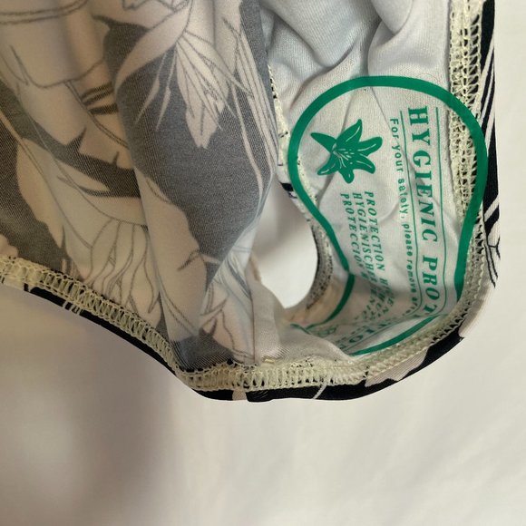 Emerald Bay One Piece Bikini Style EB882 - Picture 3 of 13